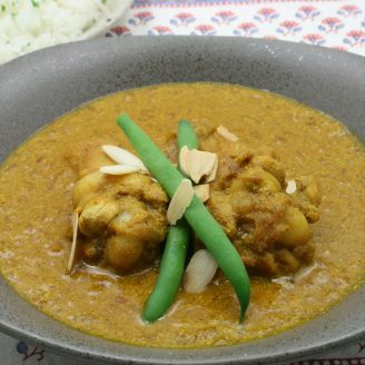 本格手作り手羽元カレー
