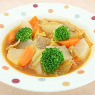 大根とベーコンのトマト風味ポトフ