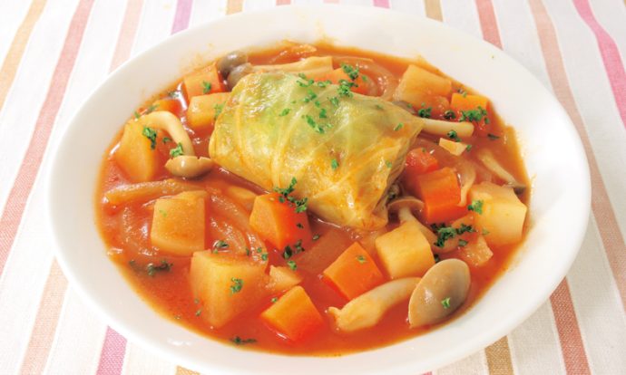 簡単ロールキャベツのトマトジュース煮込み