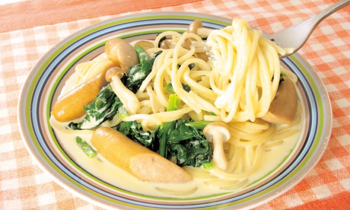 ほうれん草とウインナーのクリームパスタ