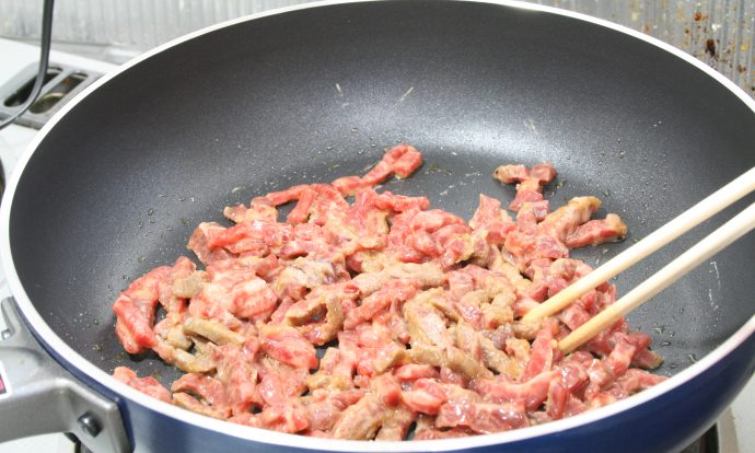 チンジャオロース手順画像