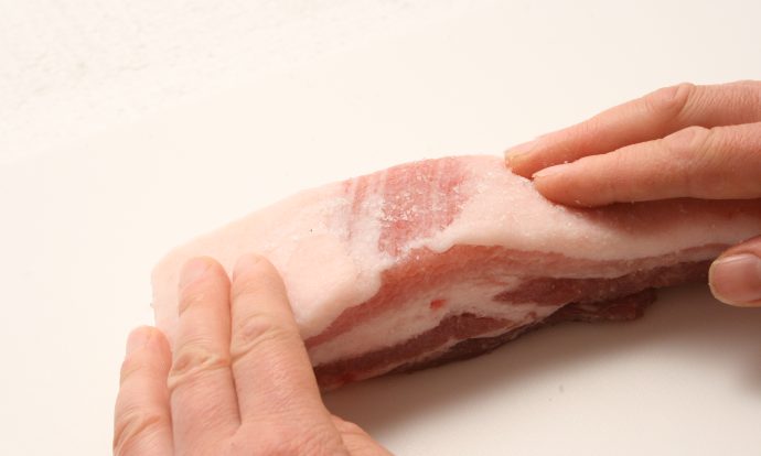 放牧豚バラでつくる基本の塩豚手順画像