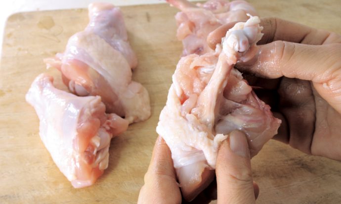 手羽元で作るチューリップの唐揚げ手順画像