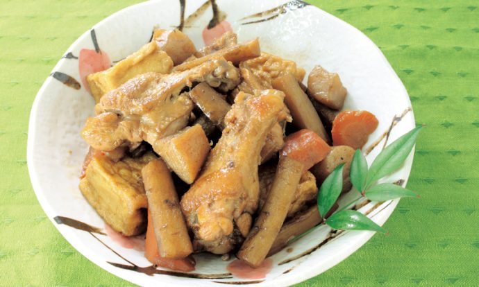 手羽元とこんにゃくの煮物