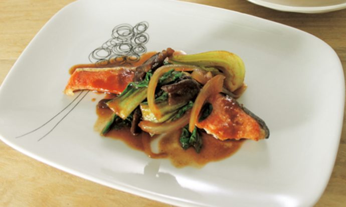 秋鮭のソテー野菜ソース