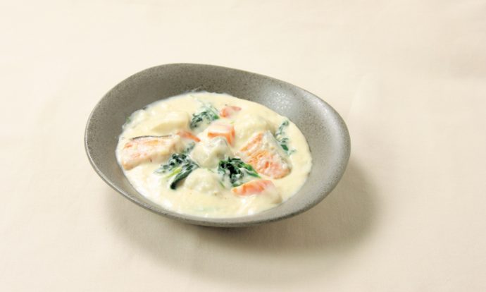 鮭と里芋の豆乳クリームシチュー