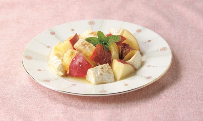 カマンベールチーズとりんごのハニーソース