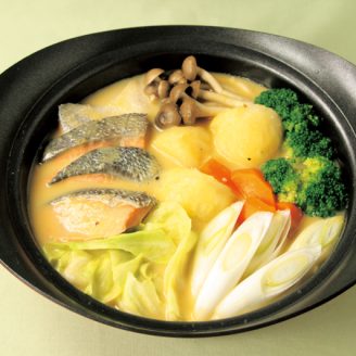 秋鮭のコーンクリーム鍋