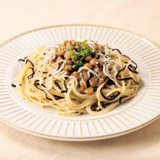 じゃこと塩昆布の納豆パスタ