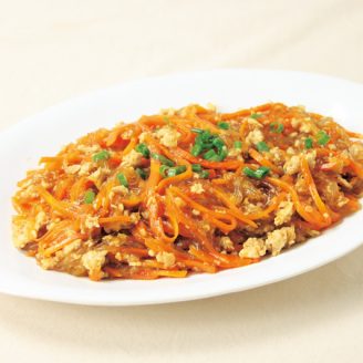 春雨とにんじんのマーボー炒め