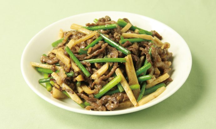 牛肉とにんにくの芽のオイスター炒め