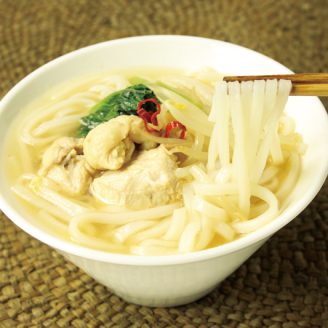 簡単！鶏肉と小松菜のフォー