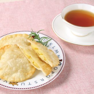 餃子の皮で！簡単アップルパイ