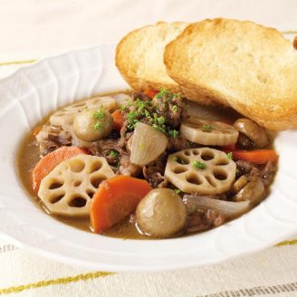 牛肉とれんこんの赤ワイン煮込み