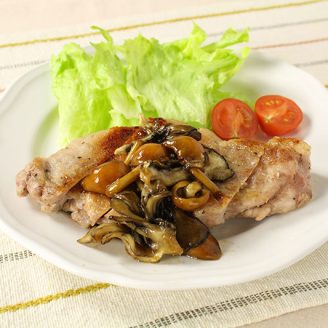 ジューシー豚肉のきのこソース