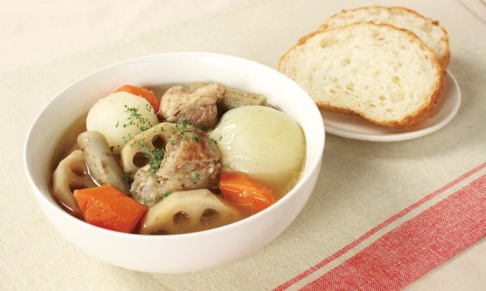 スペアリブと根菜の秋ポトフ