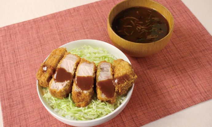 がっつり！デミカツ丼