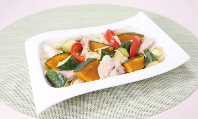 夏野菜と厚切り豚のしょうが蒸し