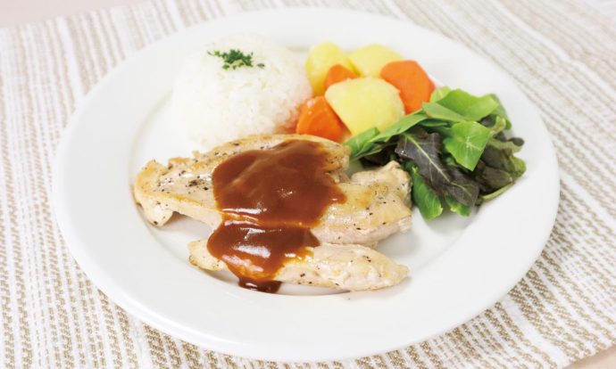 鶏肉のデミグラステーキ