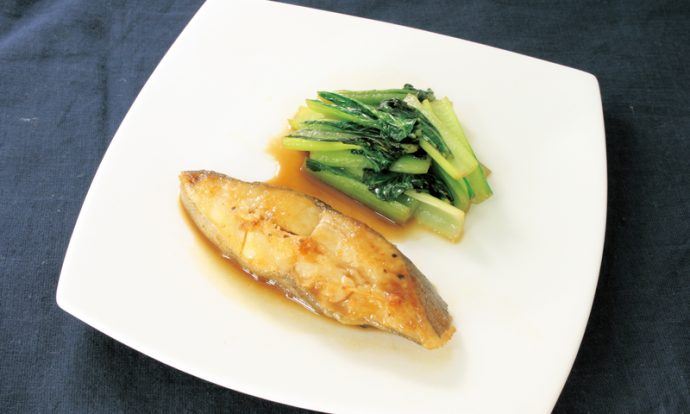 カレイと小松菜のレモンバター醤油ソテー