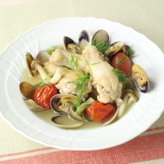 手羽元ときのこのアクアパッツァ