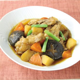 鶏手羽元の肉じゃが