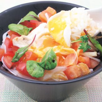 半熟卵のトマトごはん