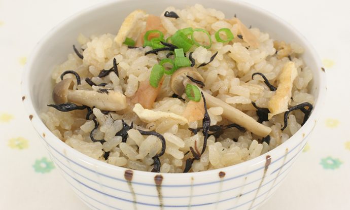 梅ひじき炊き込みごはん