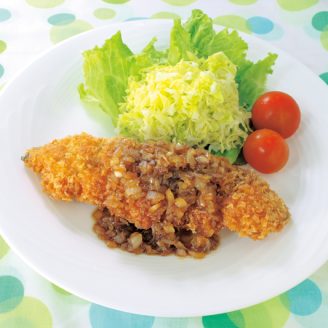 鮭のカツレツ風オニオンソース