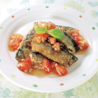 さんまの竜田揚げ トマトソース添え