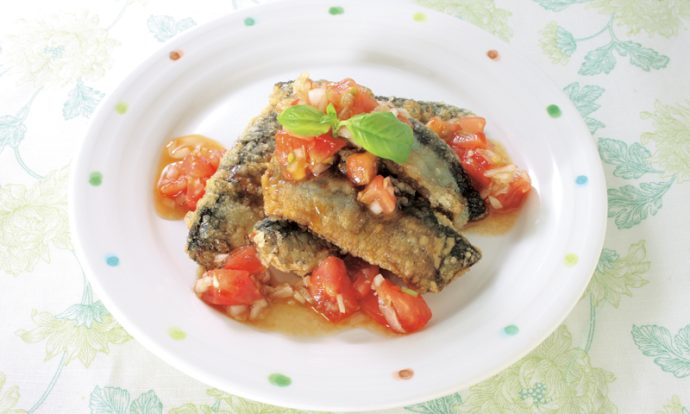 さんまの竜田揚げ トマトソース添え