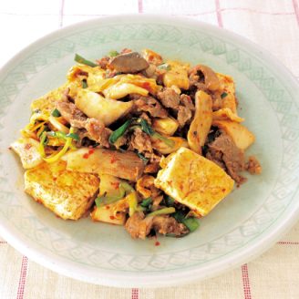 豆腐の牛肉キムチ炒め