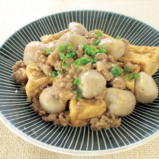 厚揚げと里芋のそぼろ煮