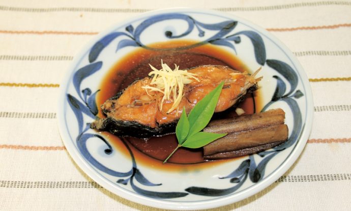 メジナとごぼうの煮物