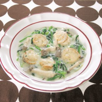 ほたてとほうれん草のミルク煮