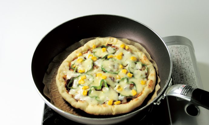 ベーコンとコーンのピザ手順画像