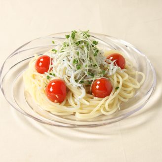 しらすとミニトマトの冷製パスタ