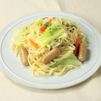 ウィンナーとキャベツの塩焼そば