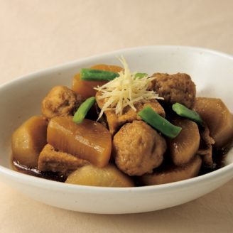 鶏団子と大根の煮物