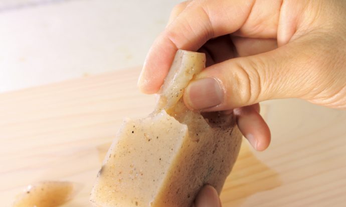 ちぎりこんにゃくと里芋の豚汁手順画像