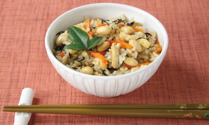 大豆とひじきの炊き込みごはん