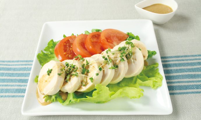 鶏むね肉の塩こうじハムサラダ