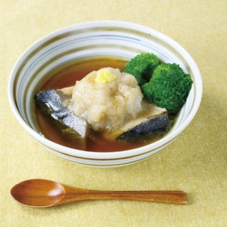 ぶりのれんこん蒸し