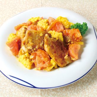 かじきとトマトのたまごソテー