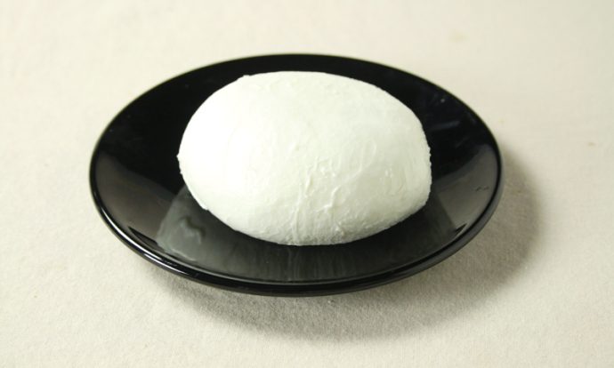 ノンホモ牛乳でつくる手づくりモッツァレラチーズ(手順画像)