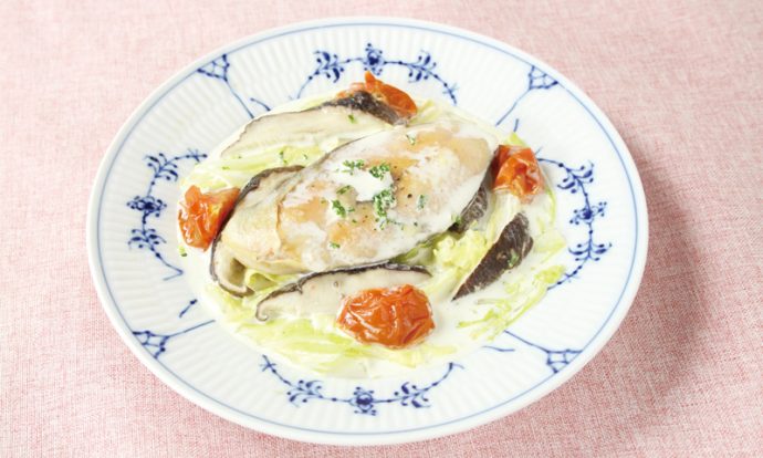 サーモンと椎茸のクリームソース