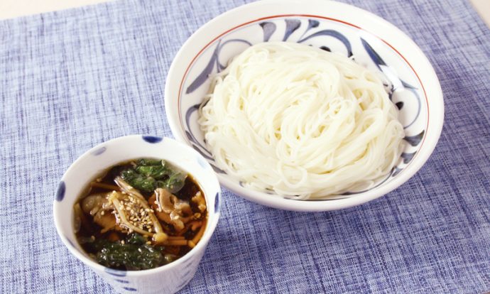 小松菜とえのきの肉汁つけそうめん
