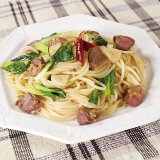 砂肝と小松菜のペペロンチーノ