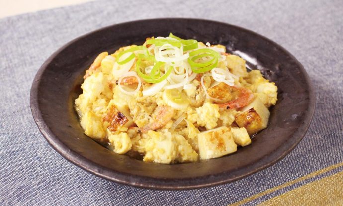 桜えびとかまぼこの炒り豆腐
