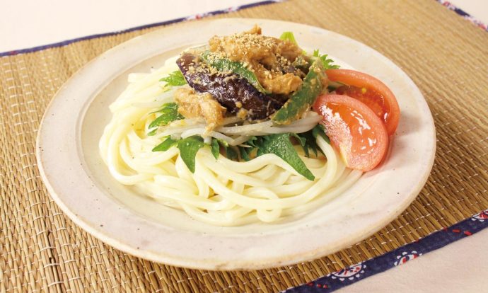 夏野菜とささみのさっぱりごま味噌だれうどん